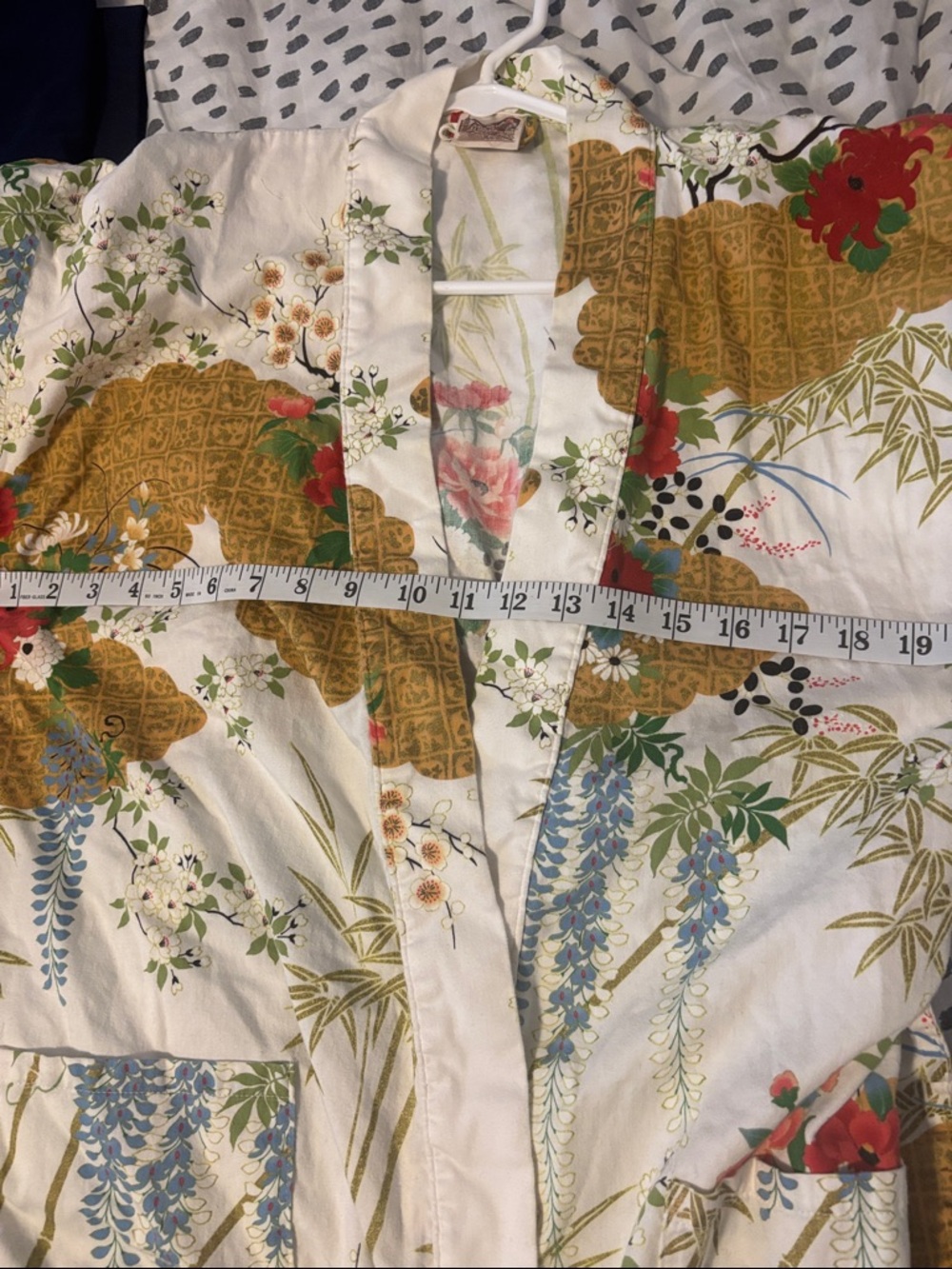 Japanese inspired 100% cotton VTG kimono robe with pockets and tie - Picture 3 of 3